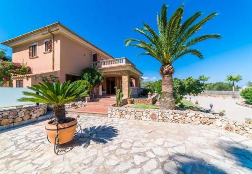 Muro Holiday Home Sleeps 9 With Pool Air Con And Wifi