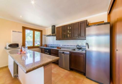 Muro Holiday Home Sleeps 9 With Pool Air Con And Wifi