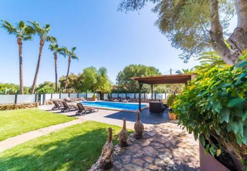 Muro Holiday Home Sleeps 9 With Pool Air Con And Wifi