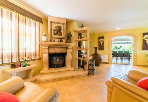 Muro Holiday Home Sleeps 9 With Pool Air Con And Wifi