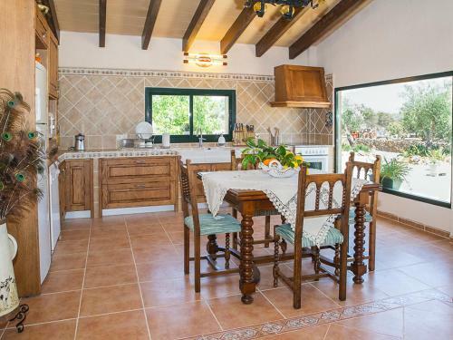 Muro Villa Sleeps 8 With Pool And Air Con
