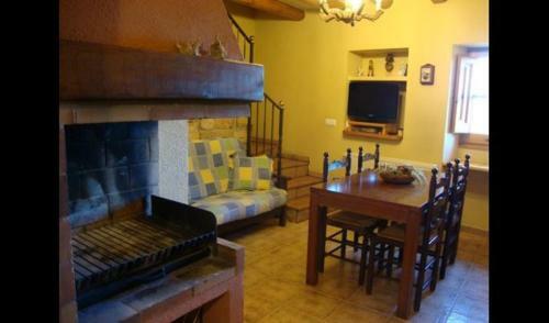 Moia Apartment Sleeps 4 With Pool