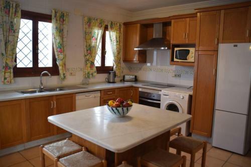 Nerja Paradise Rentals - Villa Almassora