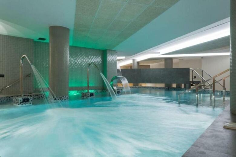 Hostal Spa Suites Ode�n