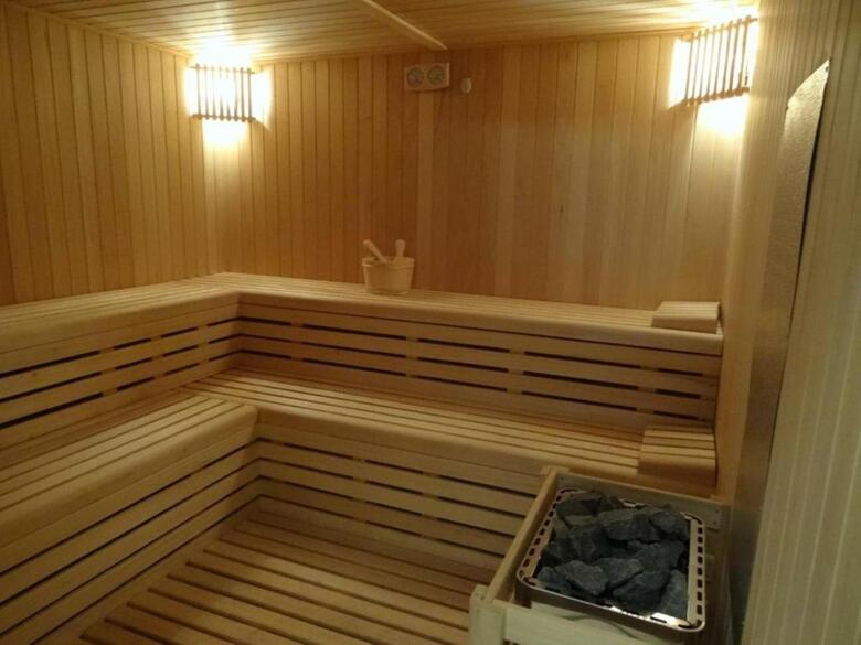 Hostal Spa Suites Ode�n