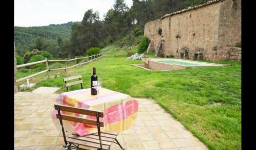 Navas Villa Sleeps 10 With Pool