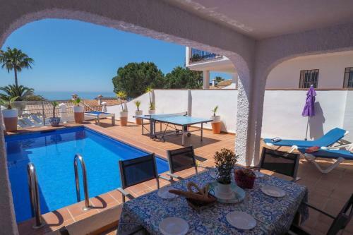 Nerja Paradise Rentals - Villa Dos Ardillas