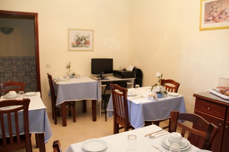 Hostal Residencial Fonseca Cardoso