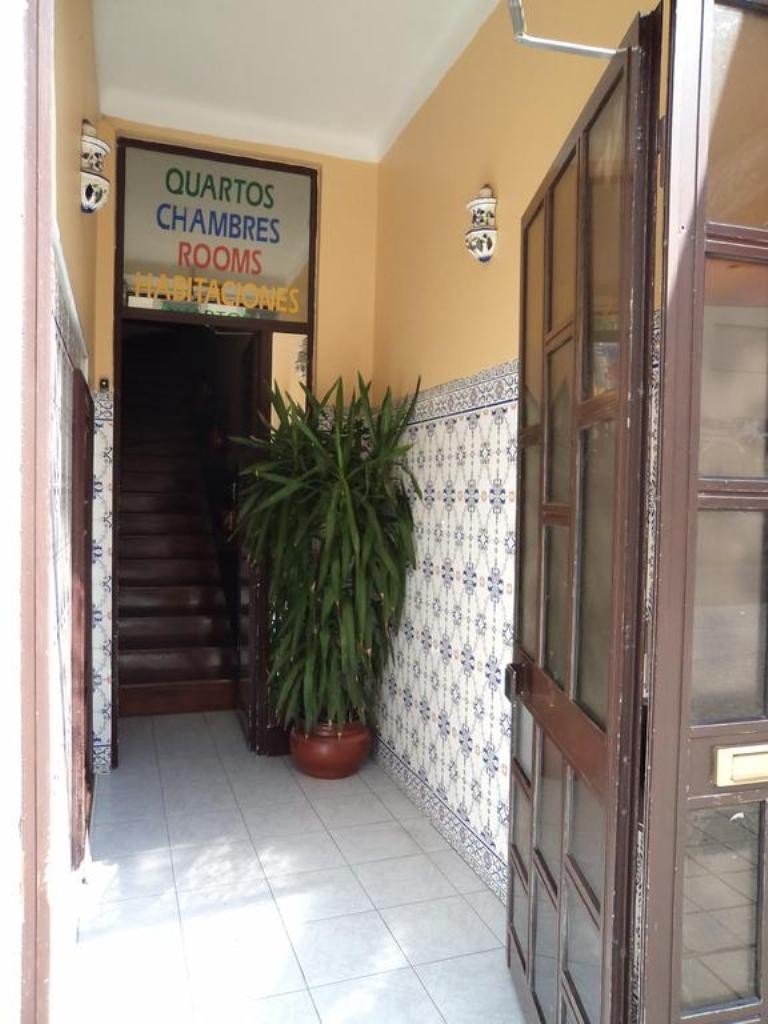 Hostal Residencial Costa Verde