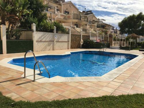 Modern 2 Bedroom Holiday Home