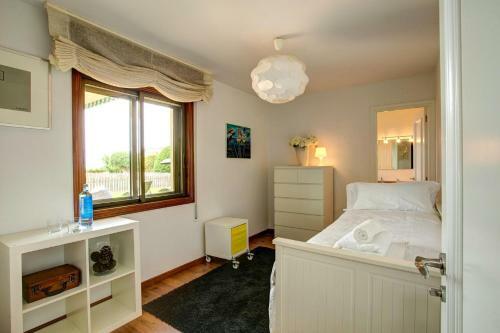 Nigran Villa Sleeps 11 Pool Wifi