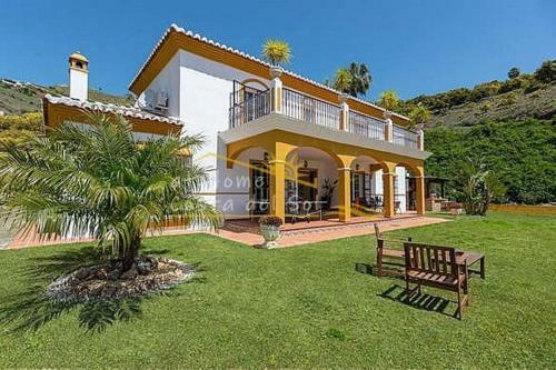 Villa Agueda At Home
