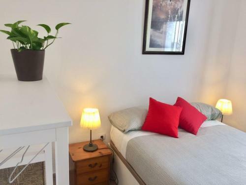 Stunning 3-bed House In Oj�n