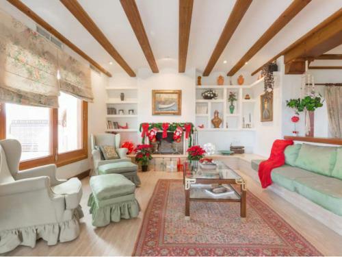 Traditional Holiday Home In Novelda With Private Pool