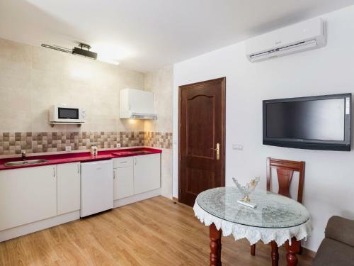 Elegant Holiday Home In Olvera With Terrace