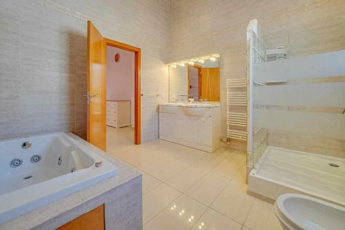 Chalet En Olivella Para 8 Hu�spedes 2 Extra Cerca de Sitges