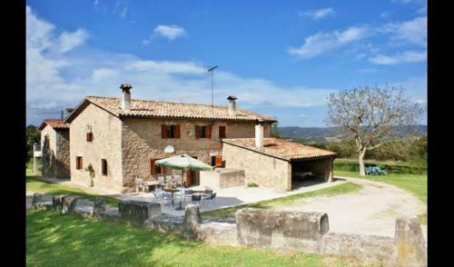 Olost Villa Sleeps 8 With Pool