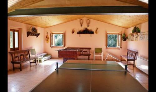Olost Villa Sleeps 8 With Pool