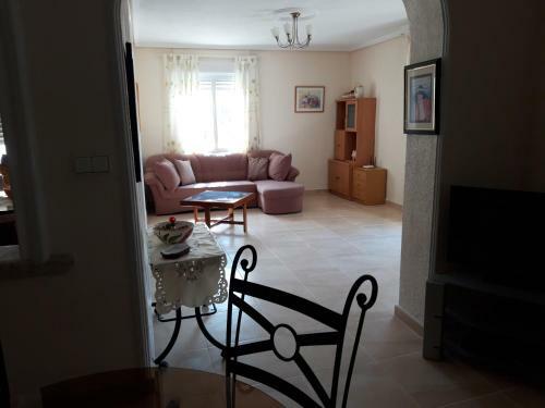 Four Rooms Villa With Sea View