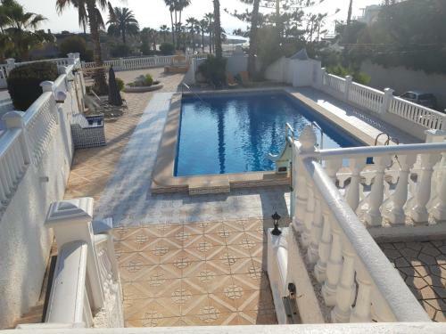 Four Rooms Villa With Sea View