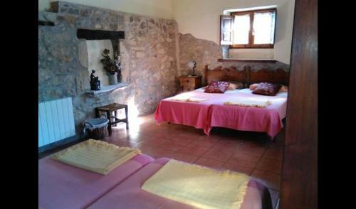 Osor Villa Sleeps 20 With Pool