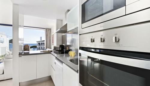 Apartment - 2 Bedrooms With Sea Views Young People Group Not Allowed - 04279