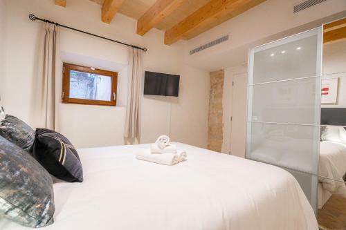 Vintage Palma Palace Apartments Ti