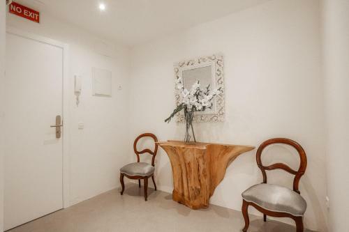 Vintage Palma Palace Apartments Ti