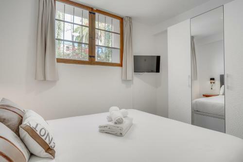 Vintage Palma Palace Apartments Ti