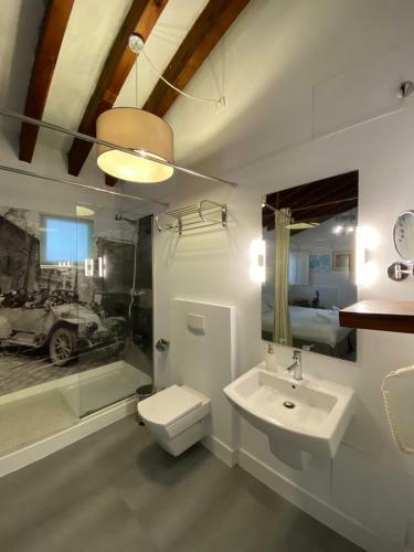 Hotel Antiguo Brondo - Turismo de Interior