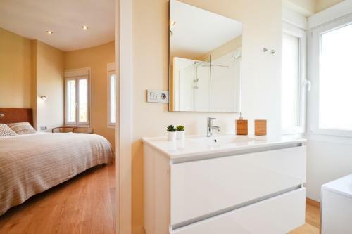 Impressive Apartment In The Best Location, In Paseo Mallorca