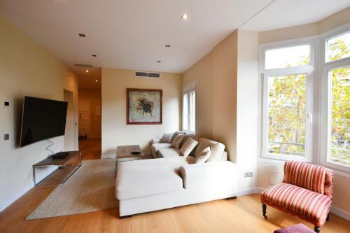 Impressive Apartment In The Best Location, In Paseo Mallorca