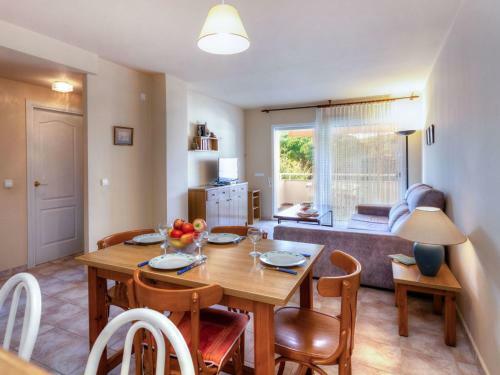 Apartment Green Mar C303