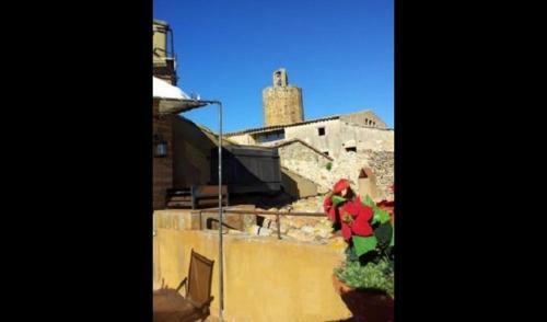 Pals Villa Sleeps 5 With Air Con