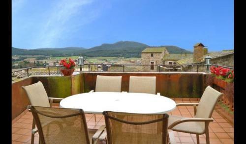 Pals Villa Sleeps 5 With Air Con