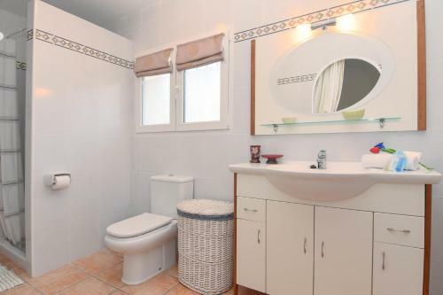 Urbanitzacio Montemar Villa Sleeps 6 With Pool Air Con And Wifi