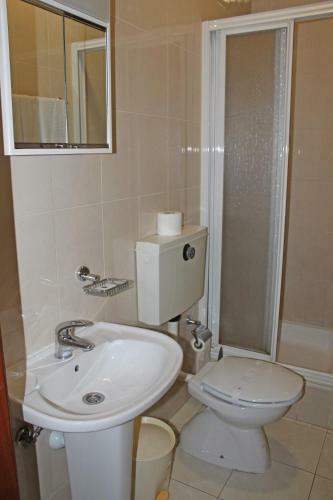 Residencia Vale Formoso B&B And Parking