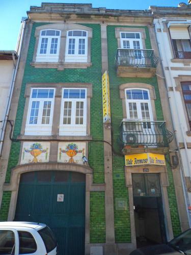 Residencia Vale Formoso B&B And Parking