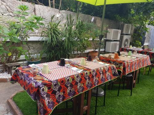 Hostal Jualis Guest House