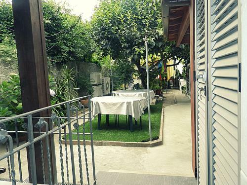 Hostal Jualis Guest House
