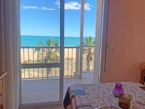 Apartamento Papa Luna Primera L�nea 3000