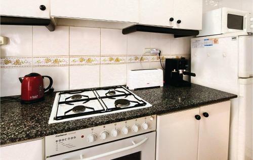 Beautiful Apartment In Pineda de Mar With 2 Bedrooms
