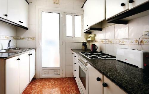 Beautiful Apartment In Pineda de Mar With 2 Bedrooms