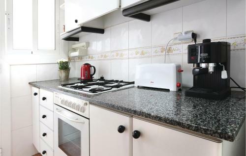 Beautiful Apartment In Pineda de Mar With 2 Bedrooms