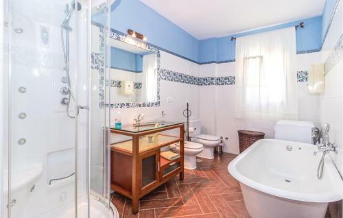Three-bedroom Holiday Home In Periana