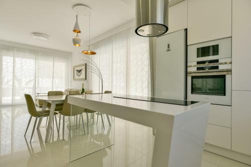 Casa Mazal, Lujosa Villa Independiente A 150m Del Mar