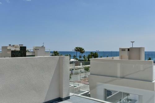 Casa Mazal, Lujosa Villa Independiente A 150m Del Mar
