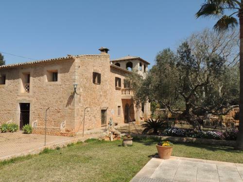 Charming Villa With Pool In Algaida