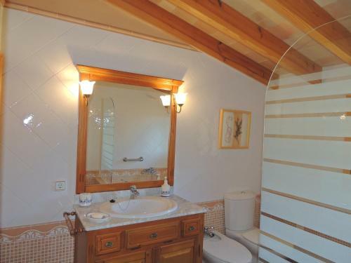 Charming Villa With Pool In Algaida