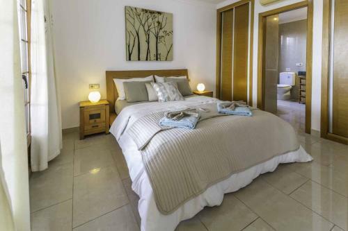Villa Azure - Lh122 By Villas Now Ltd